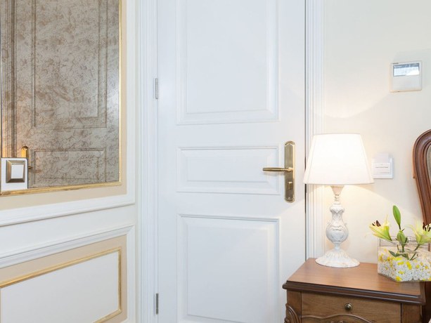Imagen de la habitación del Hotel Pera Parma. Foto 16