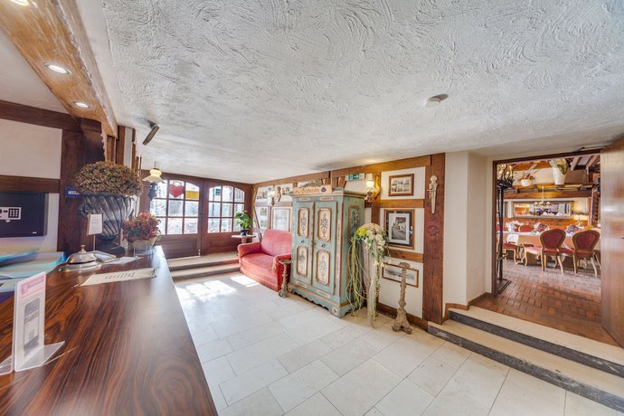 Imagen de los interiores del Hotel Peter Schaefer. Foto 20