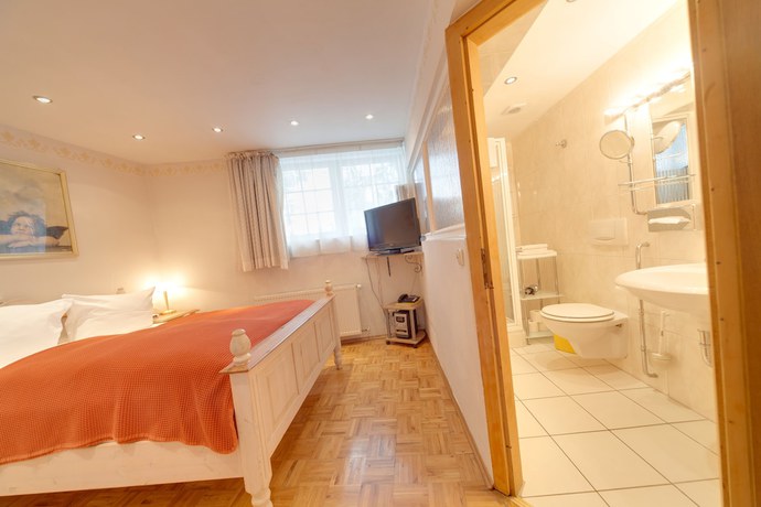 Imagen de la habitación del Hotel Peter Schaefer. Foto 9