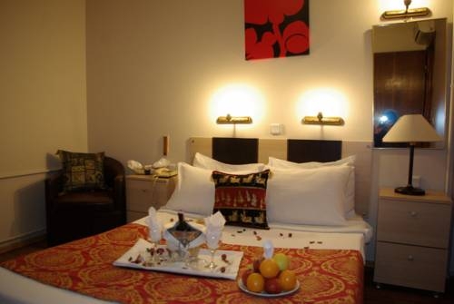 Imagen general del Hotel Petrol Palace. Foto 5