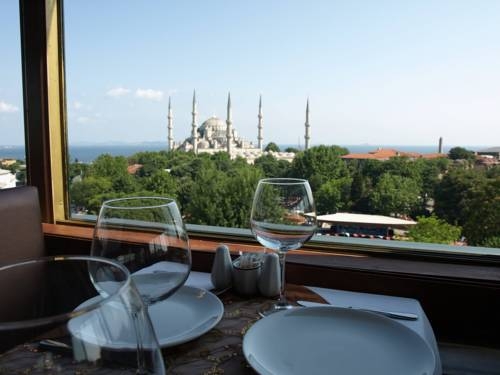 Imagen general del Hotel Petrol Palace. Foto 15