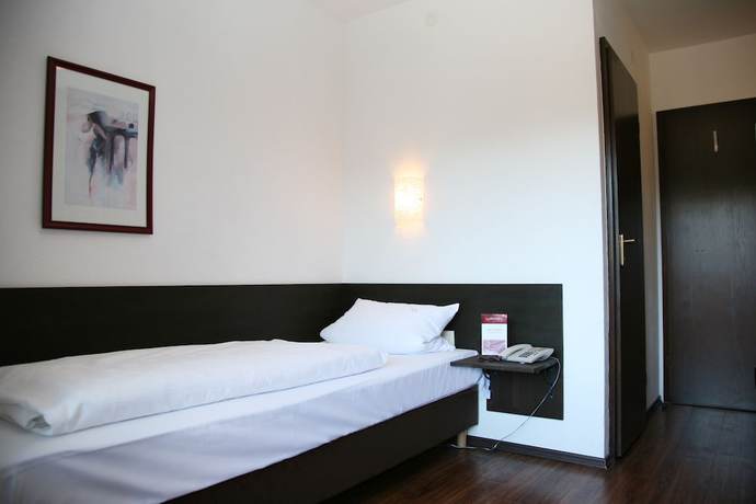 Imagen de la habitación del Hotel Pflug Ottenh&ouml;fen. Foto 10