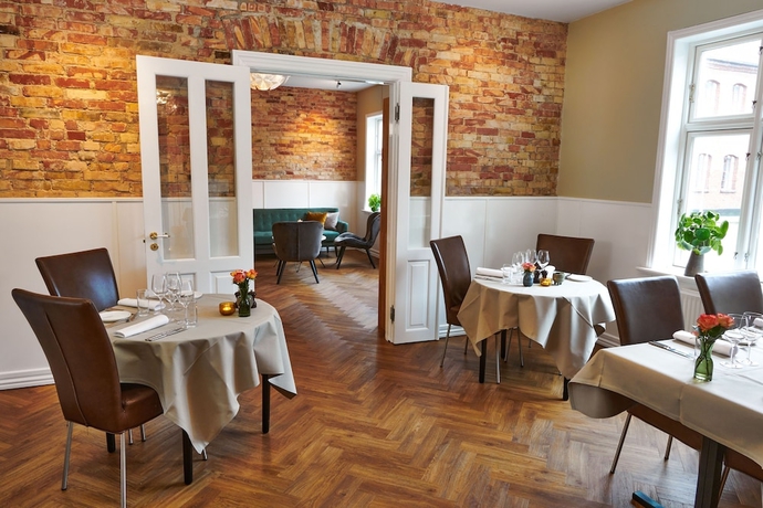 Imagen del bar/restaurante del Hotel Ph&oslash;nix. Foto 3