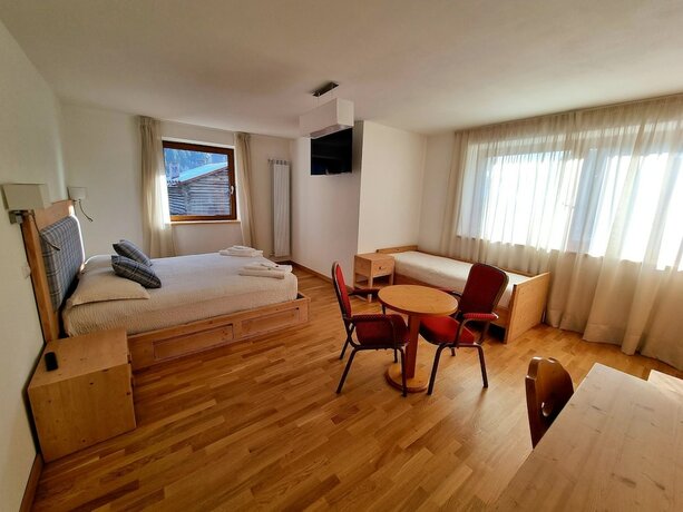 Imagen de la habitación del Hotel Piz Boè. Foto 13