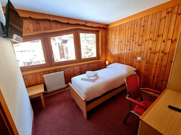 Imagen de la habitación del Hotel Piz Boè. Foto 18
