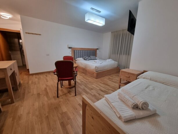 Imagen de la habitación del Hotel Piz Boè. Foto 19