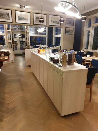 Imagen del bar/restaurante del Hotel Polar-Stern. Foto 4