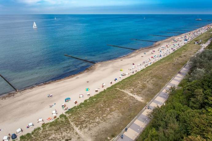 Imagen de los exteriores del Hotel Polar-Stern. Foto 17