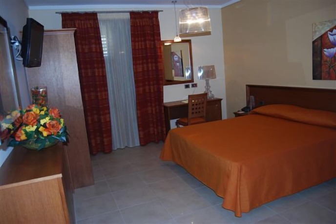 Imagen de la habitación del Hotel Poma. Foto 14