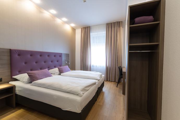Imagen de la habitación del Hotel Porta Nigra. Foto 5