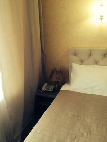 Imagen de la habitación del Hotel Poshale. Foto 3