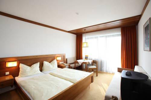 Imagen de la habitación del Hotel Post Karlon. Foto 7