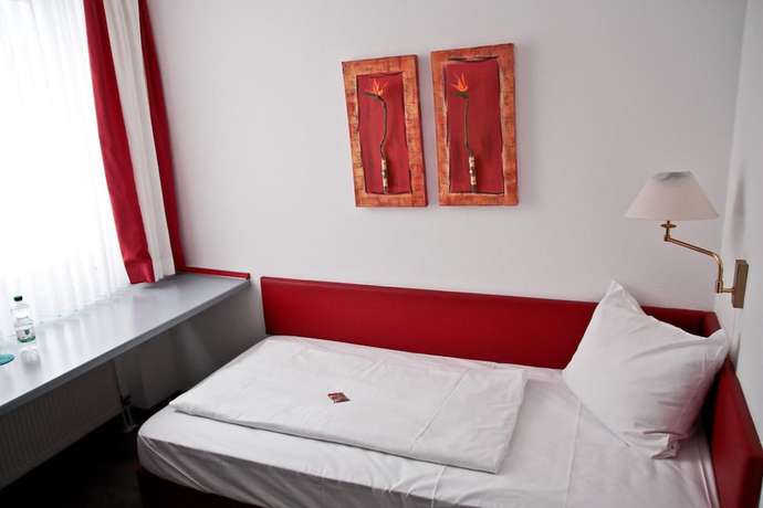 Imagen de la habitación del Hotel Postbauer Heng. Foto 12