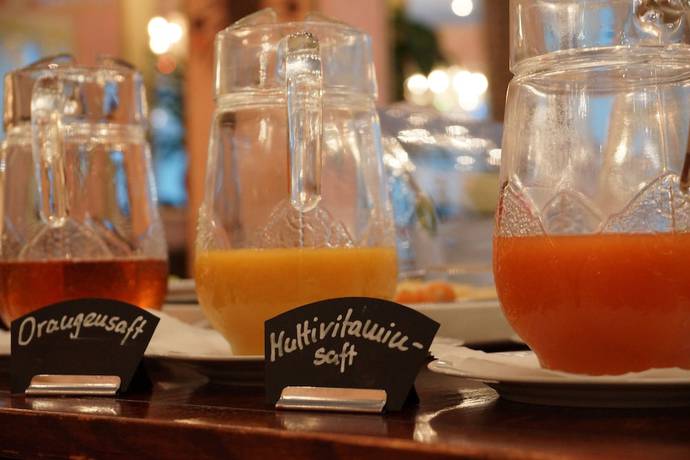 Imagen del bar/restaurante del Hotel Postbauer Heng. Foto 8