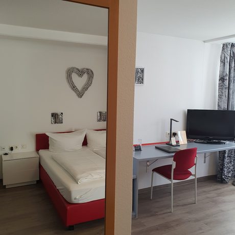 Imagen de la habitación del Hotel Postbauer Heng. Foto 16