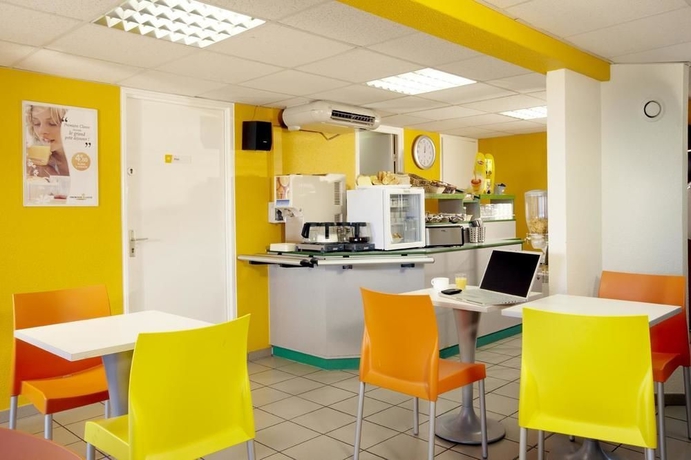 Imagen del bar/restaurante del Hotel Première Classe Salon De Provence. Foto 7