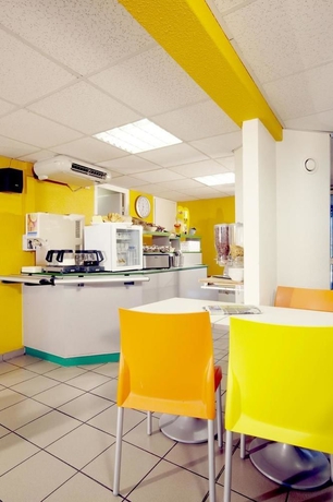 Imagen del bar/restaurante del Hotel Première Classe Salon De Provence. Foto 8