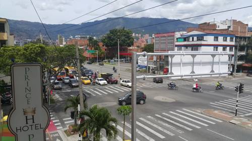 Imagen de la habitación del Hotel Prince Plaza. Foto 3