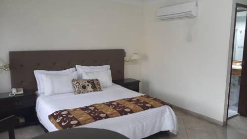 Imagen de la habitación del Hotel Prince Plaza. Foto 4