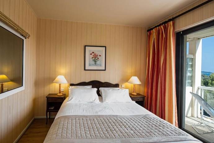 Imagen de la habitación del Hotel Proven&ccedil;al. Foto 5