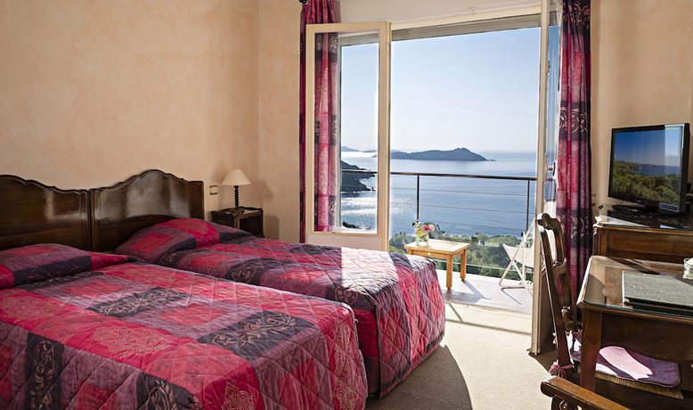 Imagen de la habitación del Hotel Proven&ccedil;al. Foto 9