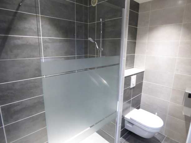Imagen de la habitación del Hotel Pruni&egrave;res. Foto 13