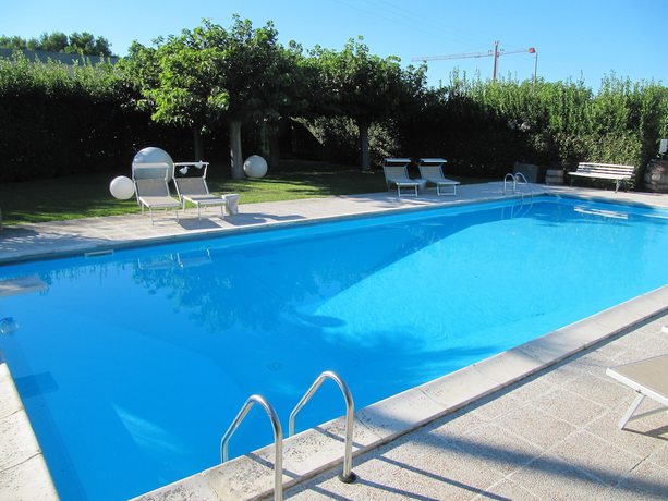 Imagen de la piscina del Hotel Radice. Foto 20