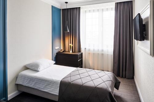 Imagen de la habitación del Hotel Rafael. Foto 8