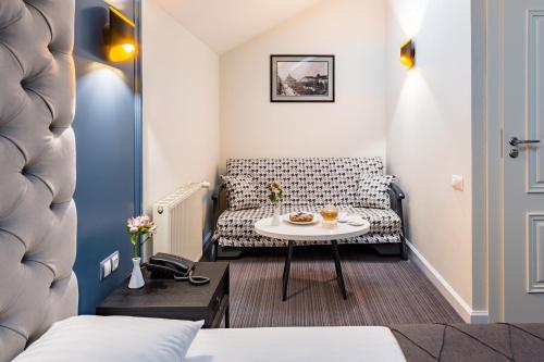 Imagen de la habitación del Hotel Rafael. Foto 10