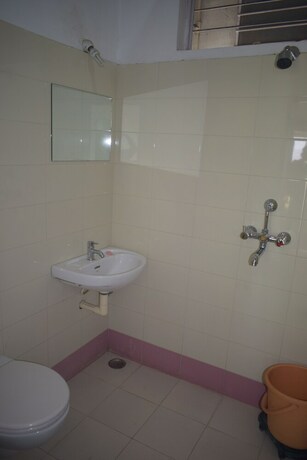 Imagen de la habitación del Hotel Ram Niwas. Foto 7