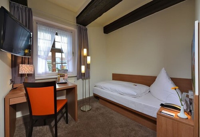 Imagen de la habitación del Hotel Ratskeller. Foto 7