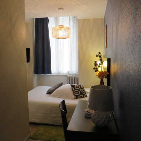 Imagen de la habitación del Hotel Regina, BESANCON. Foto 7