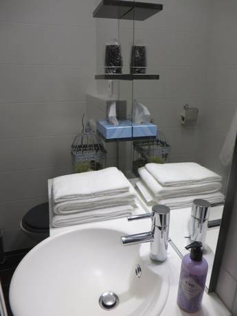 Imagen de la habitación del Hotel Regina, BESANCON. Foto 12