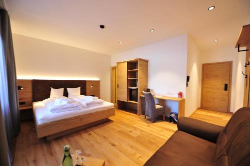 Imagen de la habitación del Hotel Regnum Zegg. Foto 19