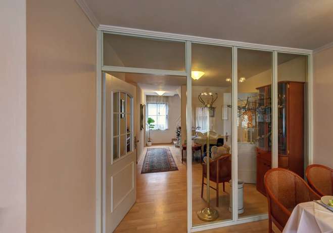 Imagen del bar/restaurante del Hotel Reinhardtshof Garni. Foto 2