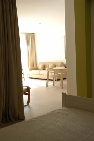 Imagen de la habitación del Hotel Residence Il Faro Acciaroli. Foto 13