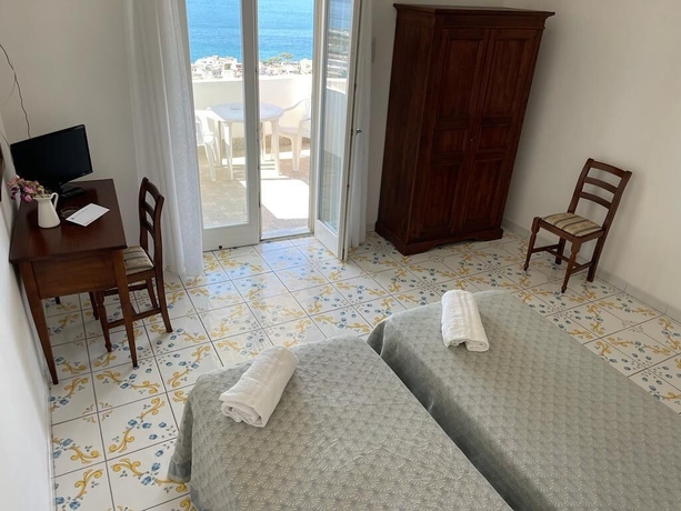 Imagen de la habitación del Hotel Residence Parco Mare Monte. Foto 6