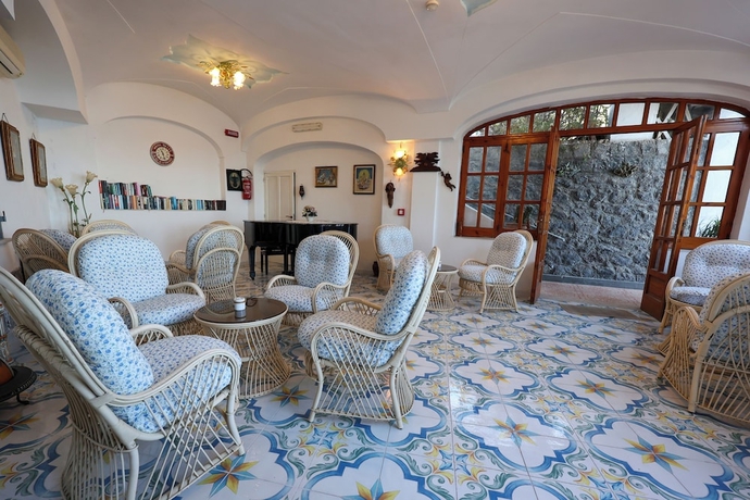 Imagen de los interiores del Hotel Residence Parco Mare Monte. Foto 15