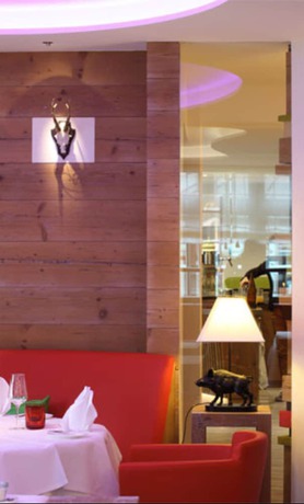 Imagen del bar/restaurante del Hotel Restaurant Adler. Foto 7