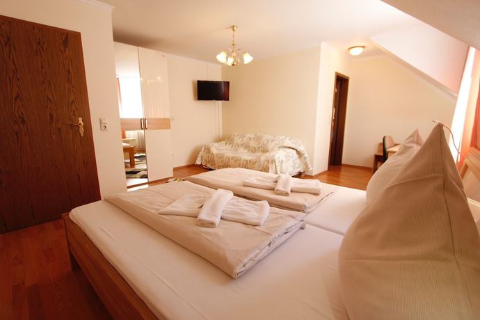 Imagen de la habitación del Hotel Restaurant Adria - Stuben. Foto 10