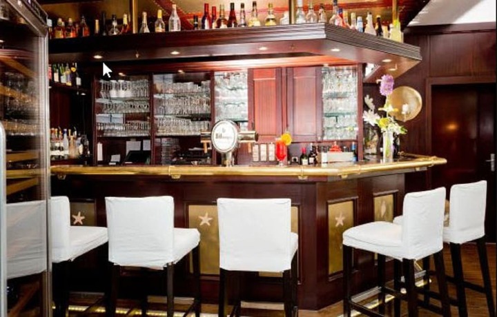 Imagen del bar/restaurante del Hotel Restaurant Am Bodden. Foto 7