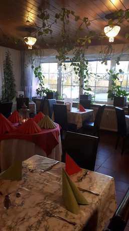 Imagen del bar/restaurante del Hotel Restaurant Anna. Foto 2