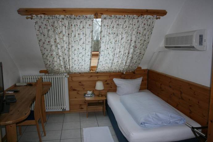 Imagen de la habitación del Hotel Restaurant Anna. Foto 18