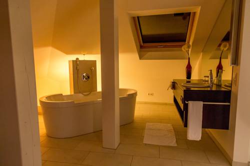 Imagen de la habitación del Hotel Restaurant B&auml;rengarten. Foto 11