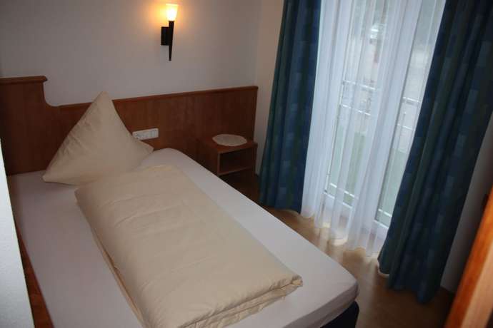 Imagen de la habitación del Hotel Restaurant Caf&eacute; Waldhof. Foto 10