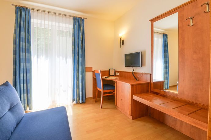 Imagen de la habitación del Hotel Restaurant Caf&eacute; Waldhof. Foto 14