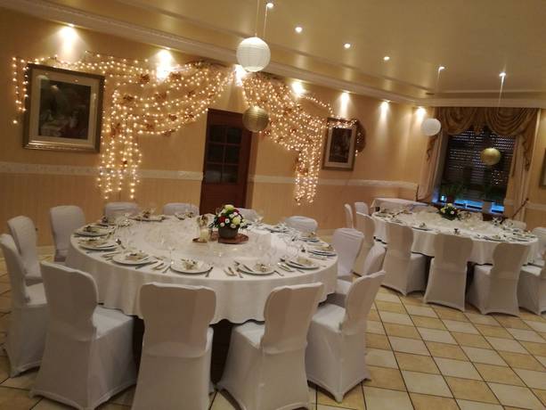 Imagen del bar/restaurante del Hotel Restaurant Denis. Foto 5