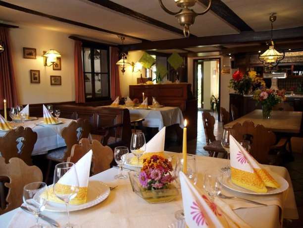 Imagen del bar/restaurante del Hotel- Restaurant Der Einsiedelhof. Foto 2