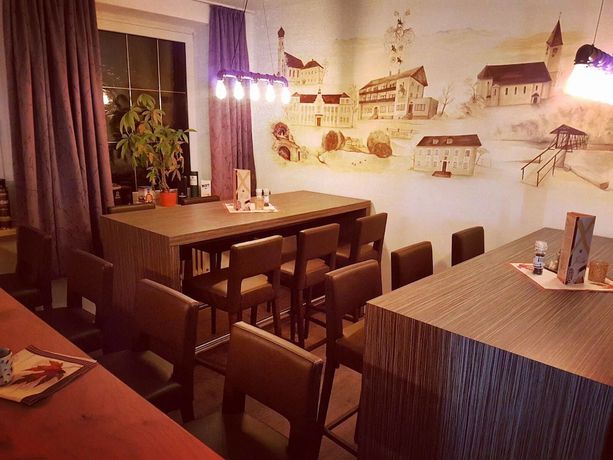 Imagen del bar/restaurante del Hotel Restaurant Dragoner. Foto 11
