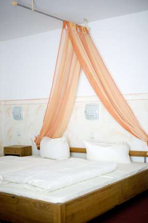 Imagen de la habitación del Hotel Restaurant Flora. Foto 17